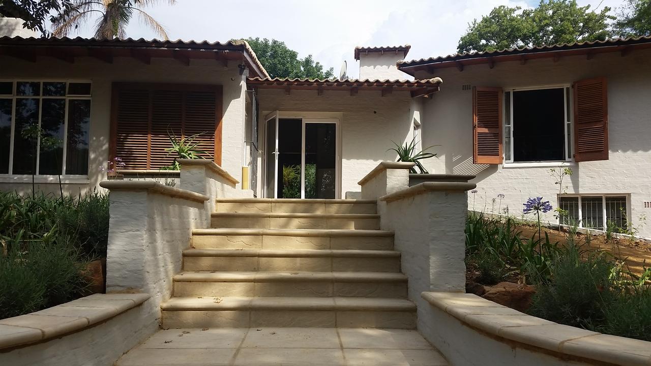Amberhall Guesthouse Johannesburg Dış mekan fotoğraf